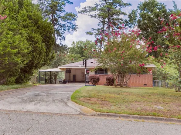 908 28th St, Phenix City, AL 36867