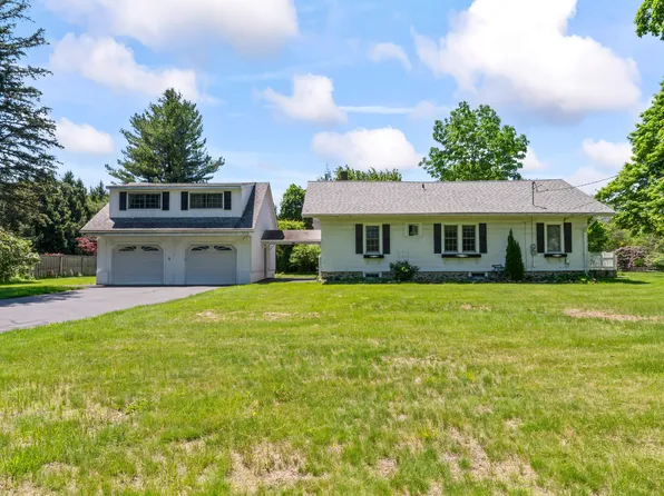 18 Glover Avenue, Newtown, CT 06470