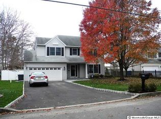 1135 Steamer Ave, Manahawkin, NJ 08050