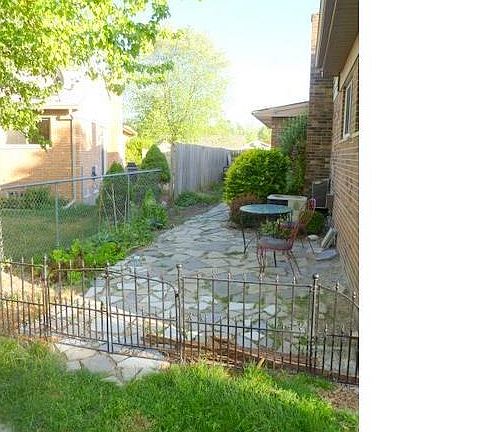 4th image of 44288 N Umberland Cir