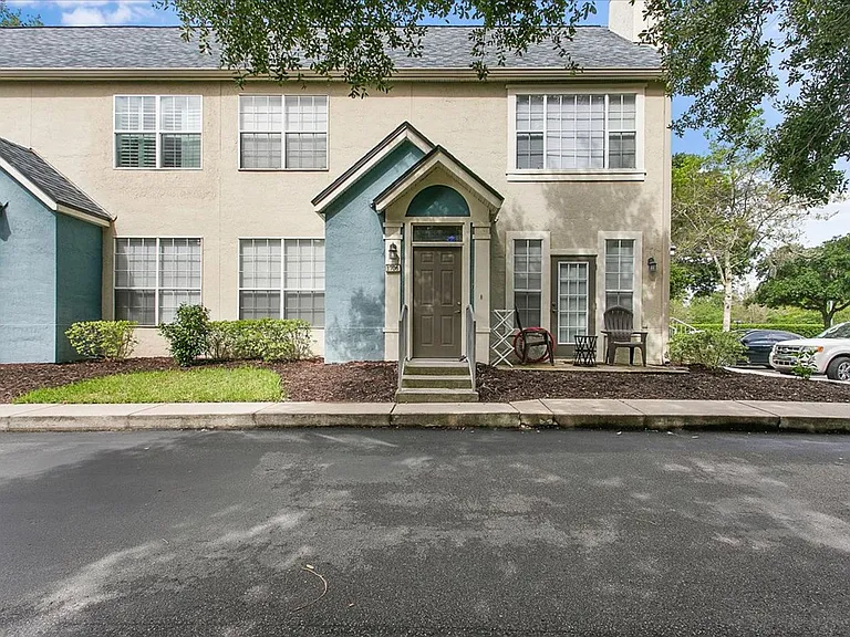 13703 Richmond Park Dr N #1706 — Photo 1
