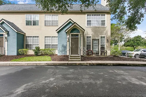 13703 Richmond Park Dr N #1706 Photo 1