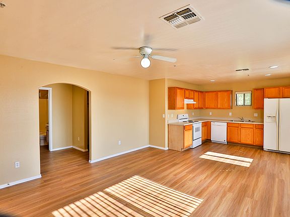 3rd image of 7136 N 27th Ave APT 202