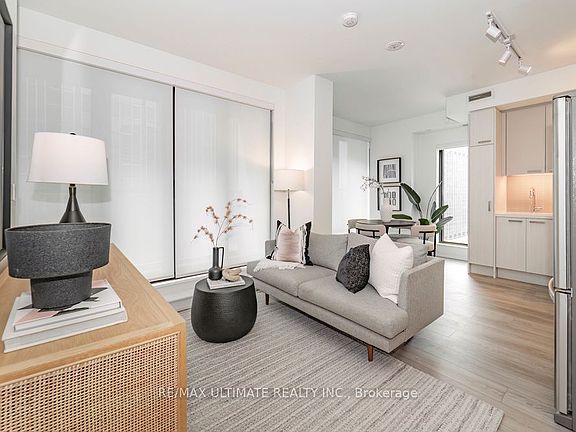 4th image of 20 Soudan Ave #1008