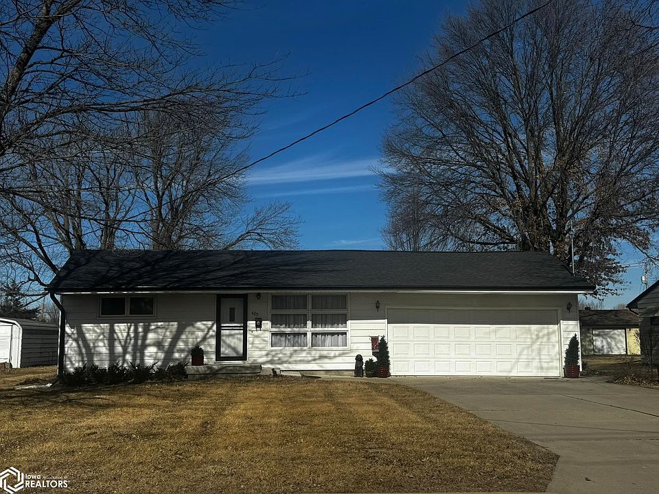 1st image of 425 E Ayers St