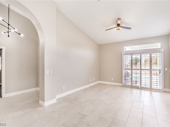 4th image of 9844 Panorama Cliff Dr