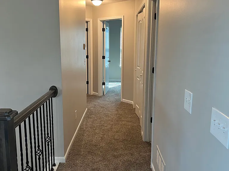 947 N Cypress Cir — Photo 12