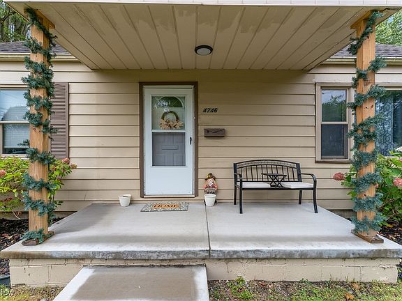 3rd image of 4746 Euclid Blvd
