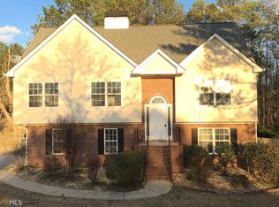 800 Stoneglen Ct, McDonough, GA 30252