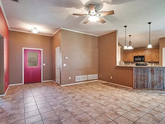 3rd image of 4903 Olivia Ln