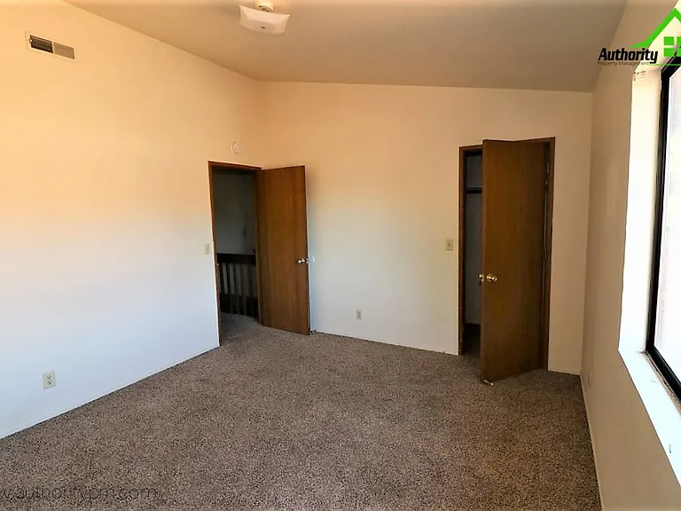 2750 Shasta View Dr #2 — Photo 9