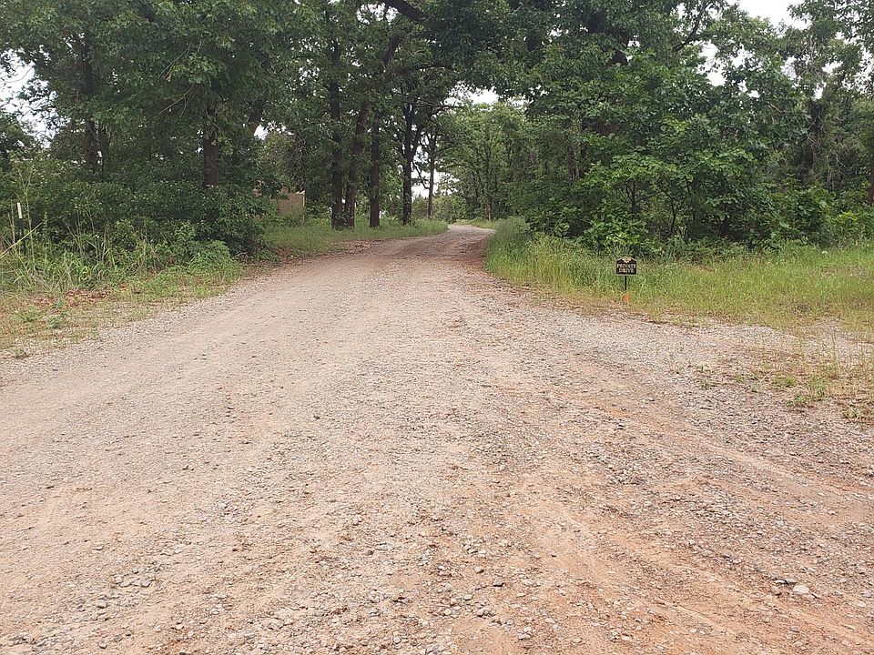 See the "Private Drive" sign? Drive all the way to the back. Your home is waiting.