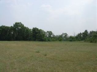 Shadow Rd, Waupaca, WI 54981