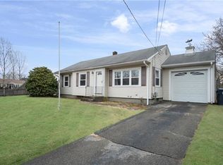 6 Parsonage Dr, Warwick, RI 02889