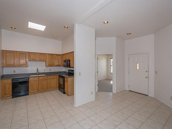5th image of 173 E Bowers Ct