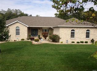 6536 Timber Rdg, Godfrey, IL 62035