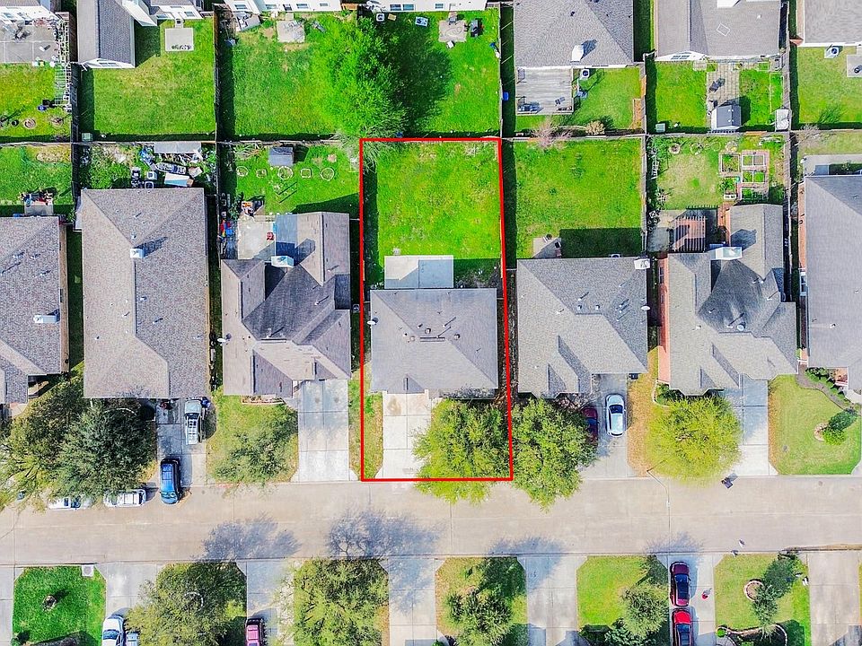 1st image of 9026 S Ferndale Place Dr