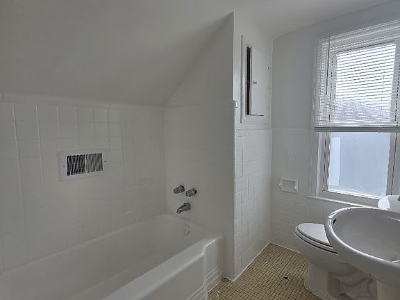 5th image of 5728 Bedford St