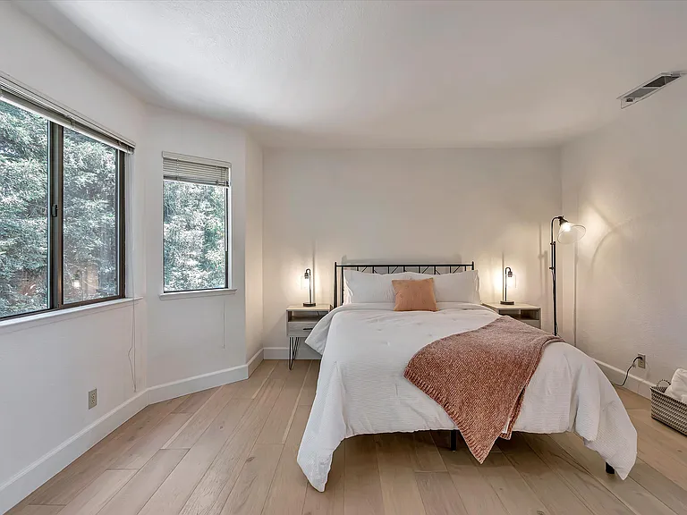 133 Madrid Way — Photo 25
