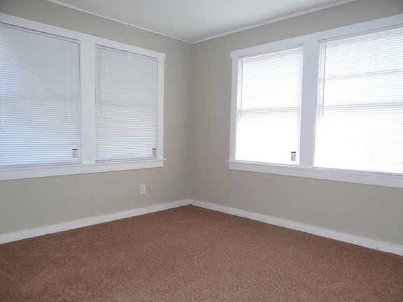 4th image of 1901 21st Ave N
