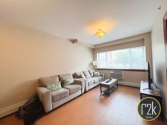 Rented by Realty 2000 Corp