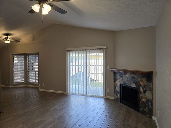 2nd image of 6721 Oriole Ct