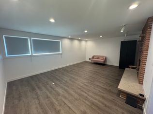 8421 220th St SW #1, Edmonds, WA 98026