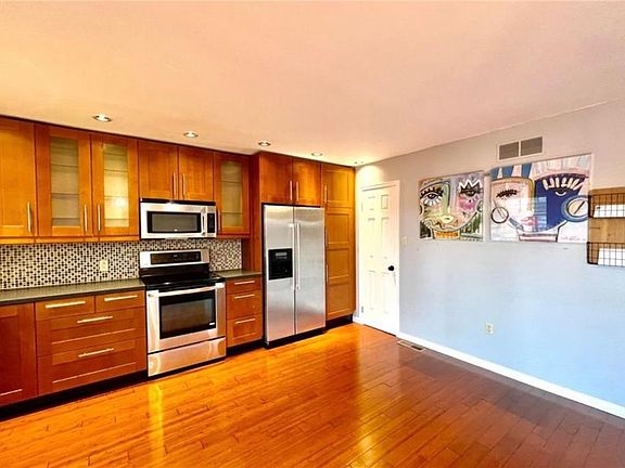 2nd image of 2741 Madison Ave