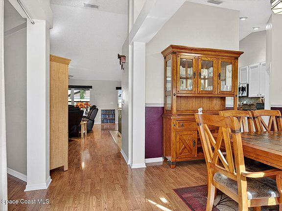 4th image of 830 Saint Michel Dr