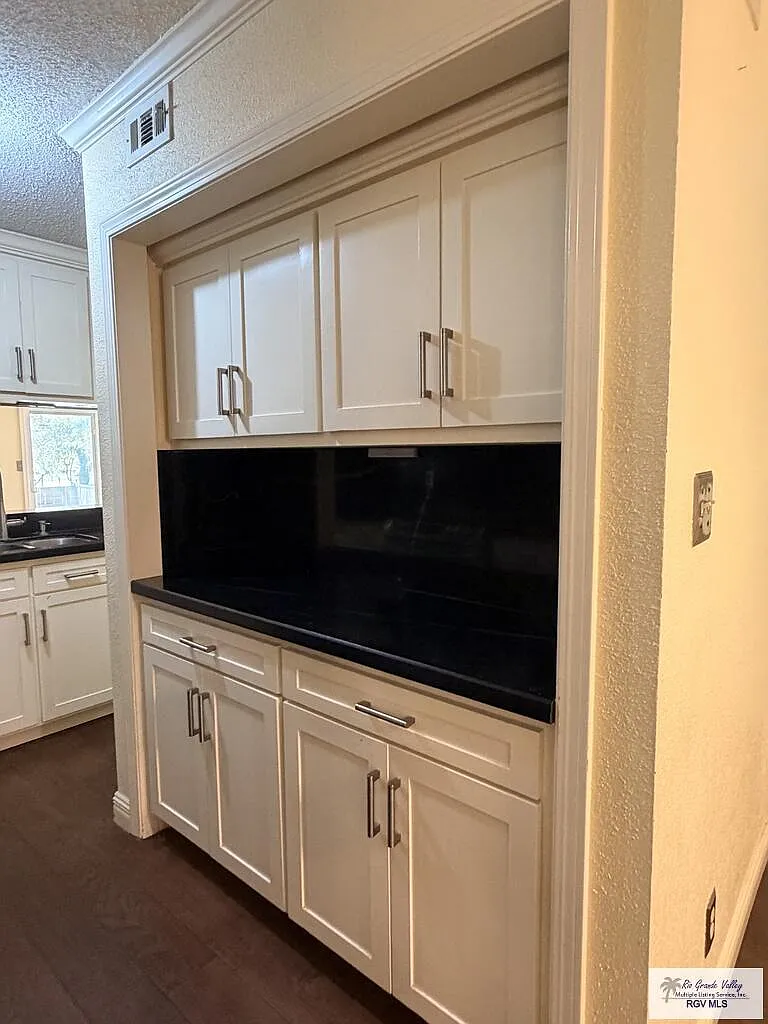 2901 Central Blvd — Photo 3