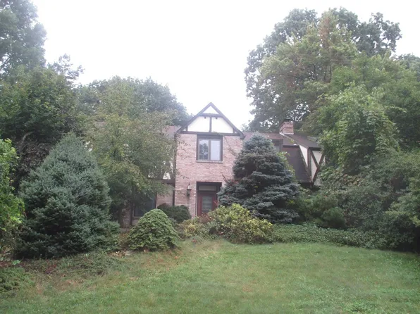 353 Wagon Wheel Trl, Wexford, PA 15090