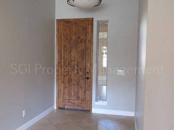 4th image of 18129 W Juniper Dr