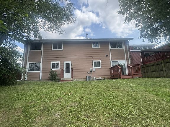 2nd image of 3212 Charlemagne Ave