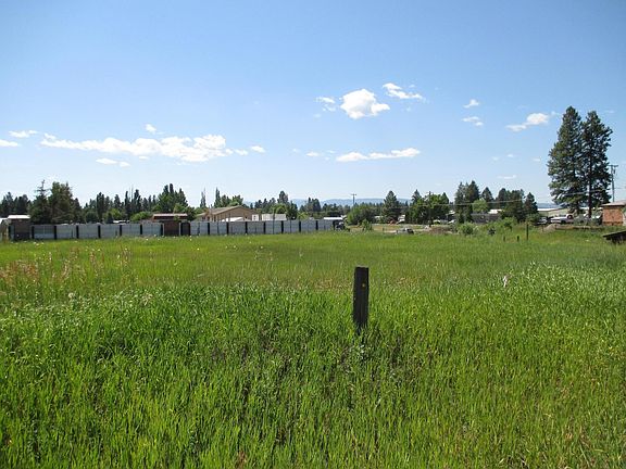3rd image of 228 E Reserve Dr