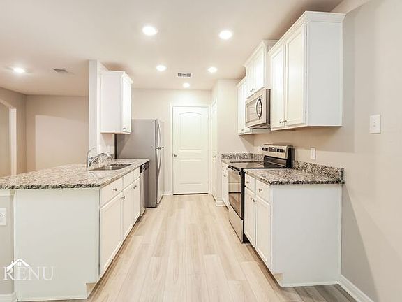 4th image of 10462 Sweetwater Creek Dr