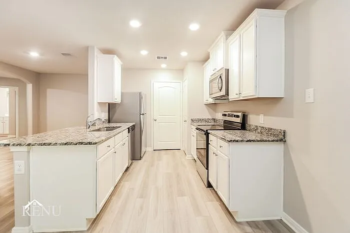 10462 Sweetwater Creek Dr — Photo 4