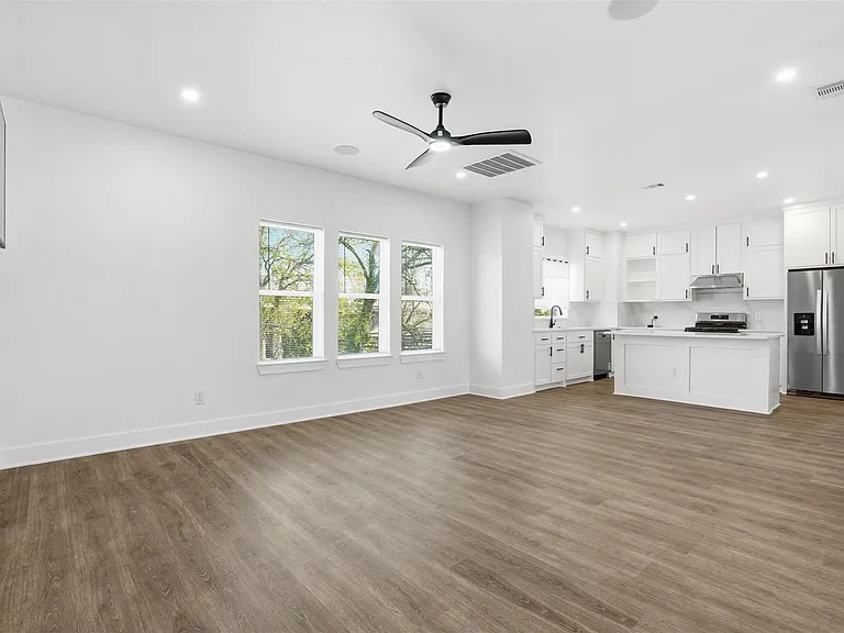 3411 Nance St — Photo 13