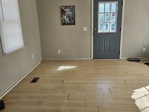 5th image of 6358 Patricia Dr