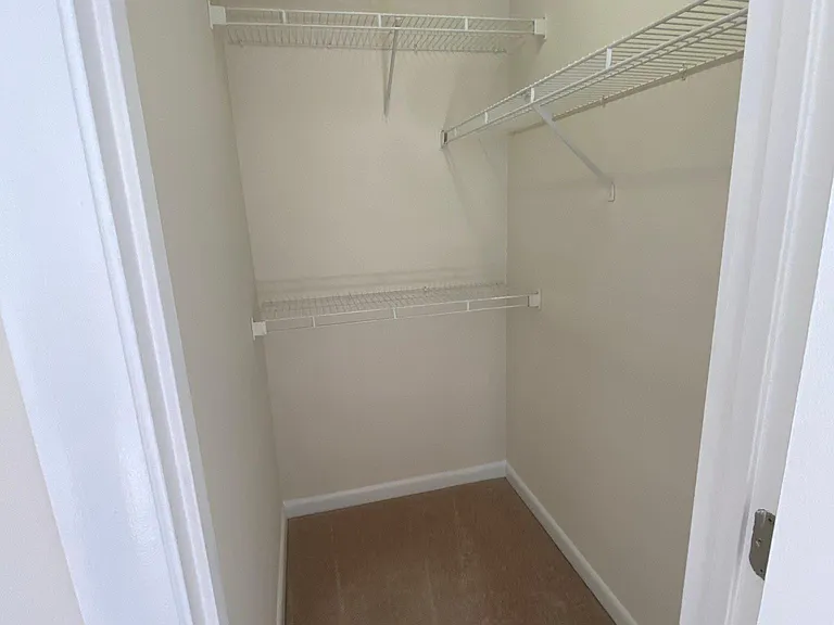 Lake Park Co-living Rooms — Photo 26