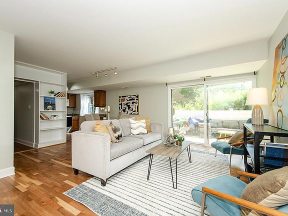 4th image of 3342 S 28th St APT 101