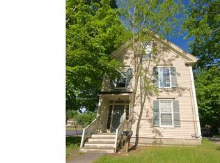 55 Main St, Topsham, ME 04086