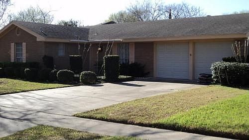 1st image of 142 Catalina Cir