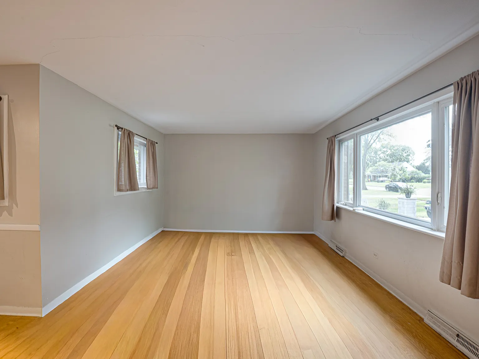 3 bed, 1274 sqft, $2,800 — Photo 4