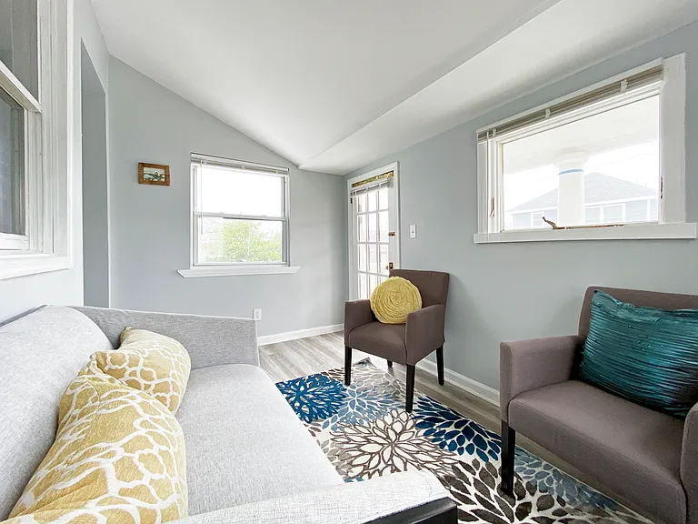 9 N Weymouth Ave #B — Photo 2