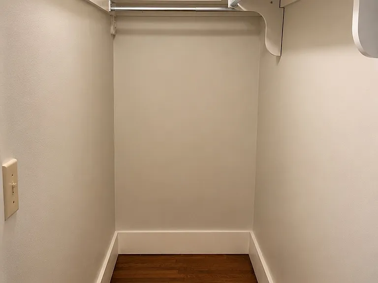 325 Parkdale Ave — Photo 13
