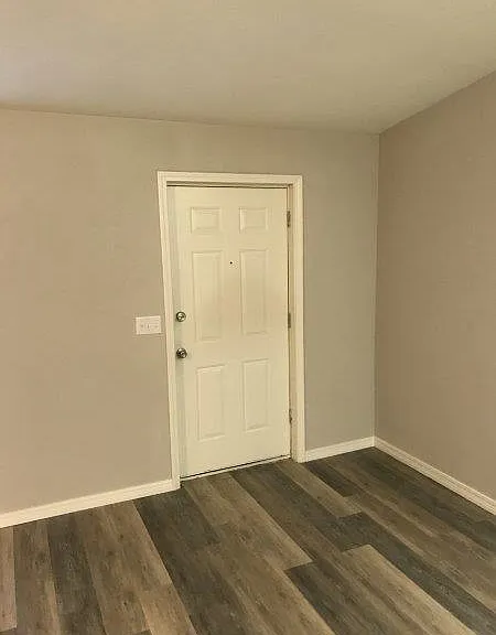 820 Hardy Springs Cir #B — Photo 10