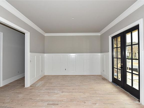 5th image of 4249 River District Dr