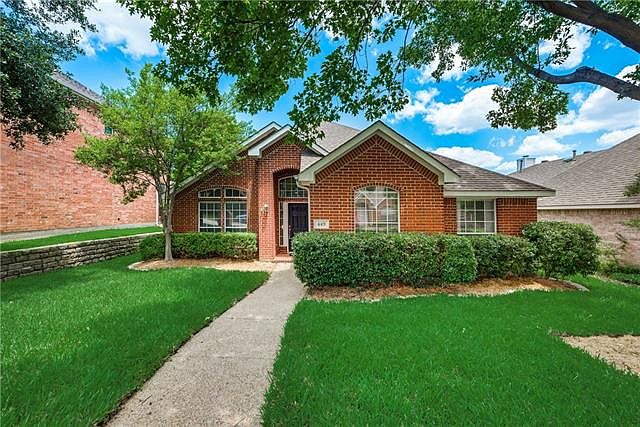 1st image of 449 Vista Noche Dr