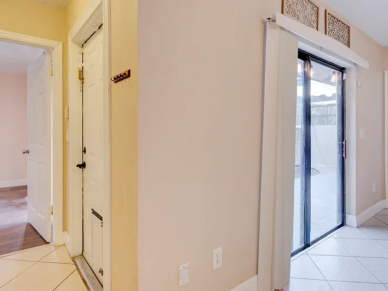 4782 Sunny Palm Cir #D — Photo 18
