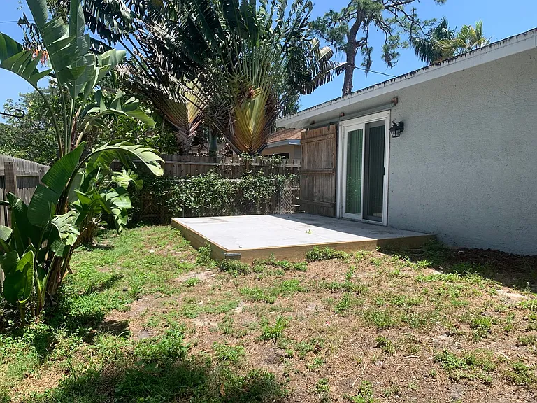 1875 Vamo Dr — Photo 14